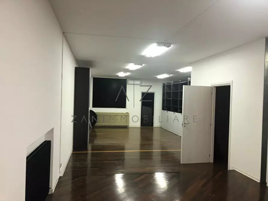 Immagine 5 di Ufficio in vendita  in Via Monte Santo a Montebelluna