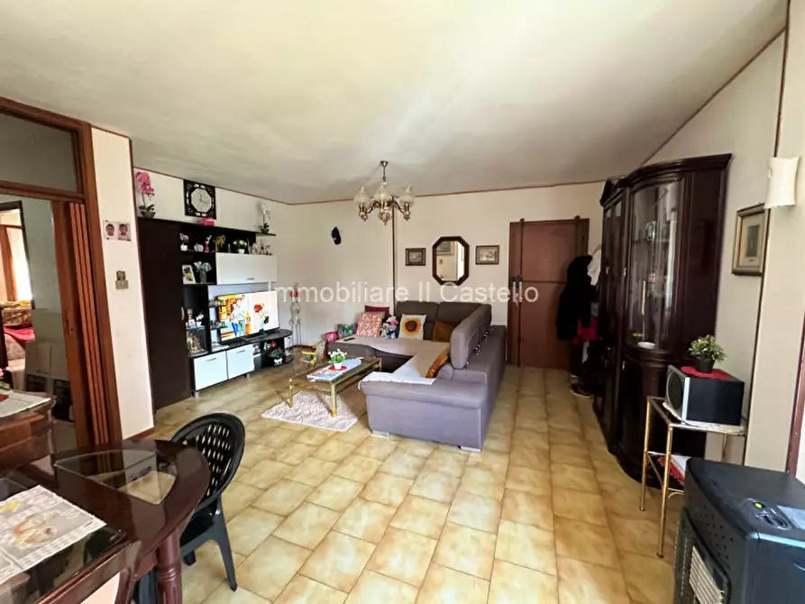 Immagine 4 di Appartamento in vendita  a Panicale