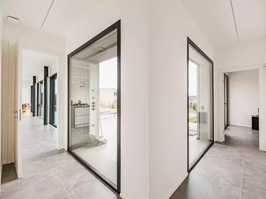 Immagine 10 di Villa in vendita  a Affi