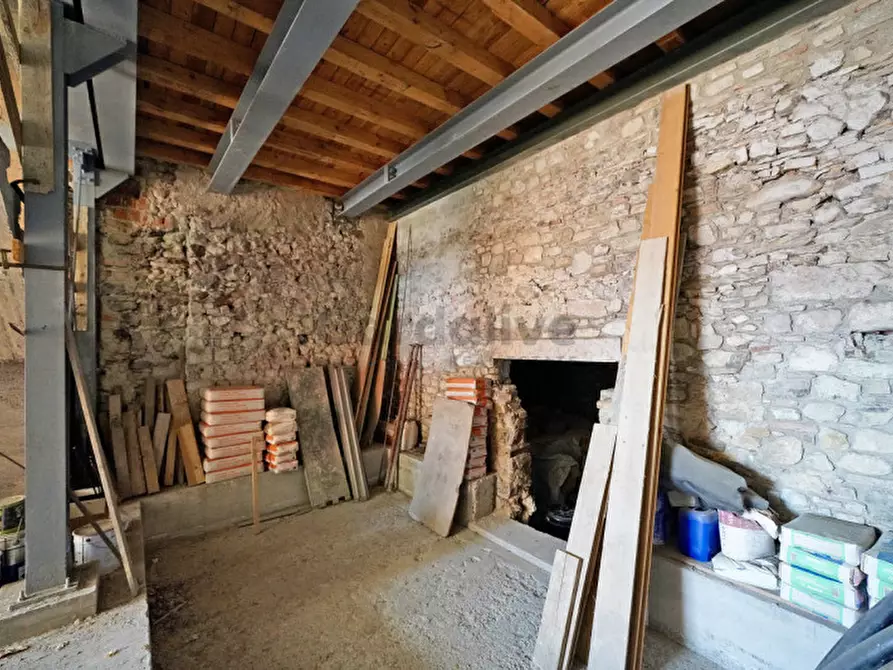 Immagine 5 di Casa indipendente in vendita  in Piazza Nazario Sauro 22 a Gargnano