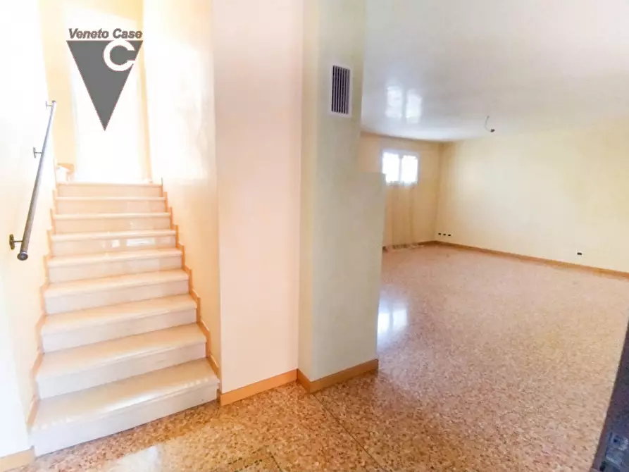 Immagine 8 di Villa in vendita  in Via Tiziano Vecellio 150 a Padova