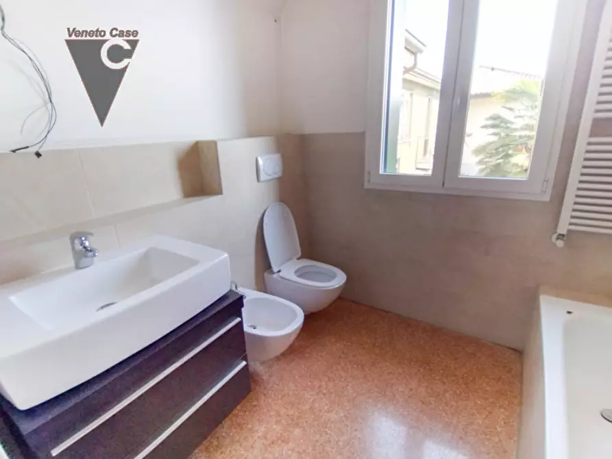 Immagine 17 di Villa in vendita  in Via Tiziano Vecellio 150 a Padova