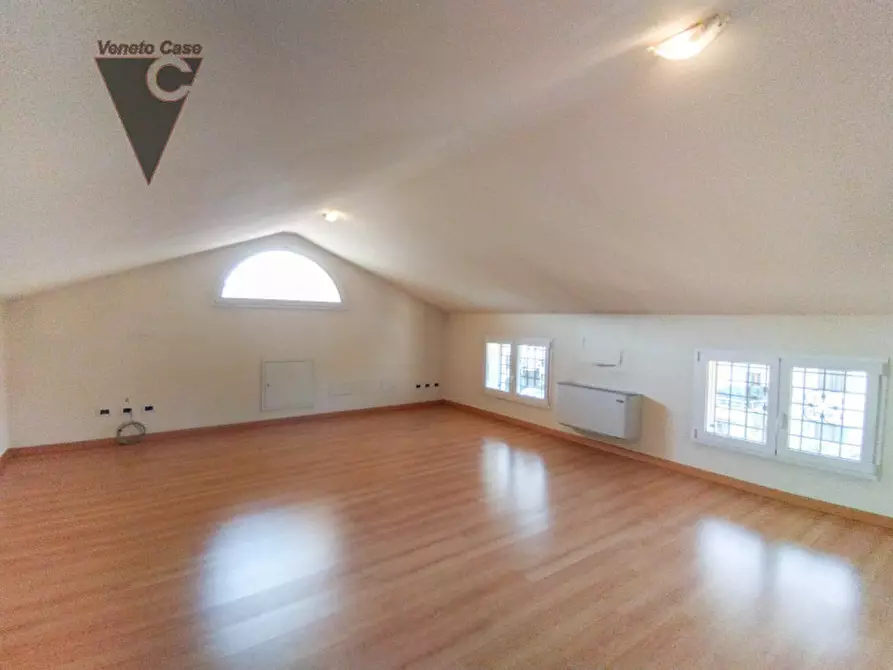 Immagine 18 di Villa in vendita  in Via Tiziano Vecellio 150 a Padova