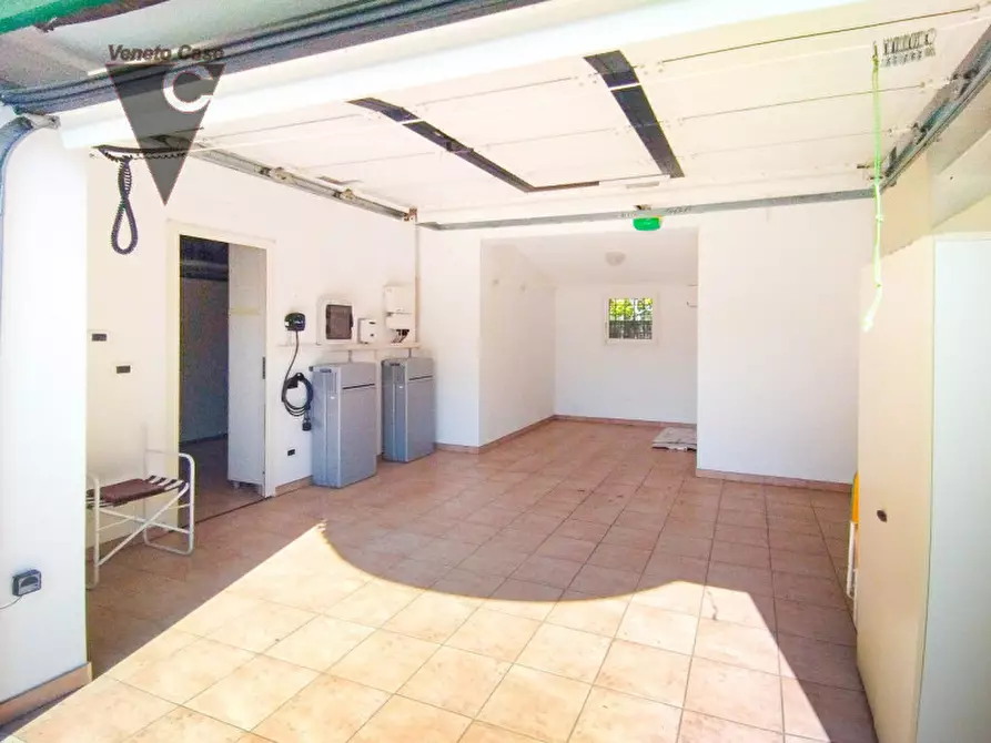Immagine 24 di Villa in vendita  in Via Tiziano Vecellio 150 a Padova