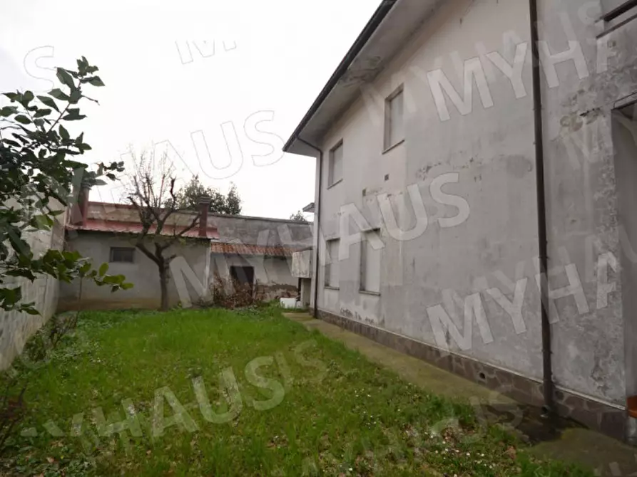 Immagine 11 di Villa in vendita  in VIA CESENATICO a Cesenatico