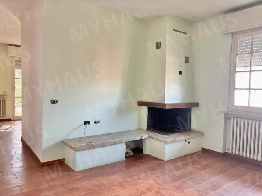 Immagine 24 di Villa in vendita  in VIA CESENATICO a Cesenatico