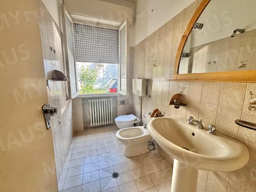 Immagine 34 di Villa in vendita  in VIA CESENATICO a Cesenatico