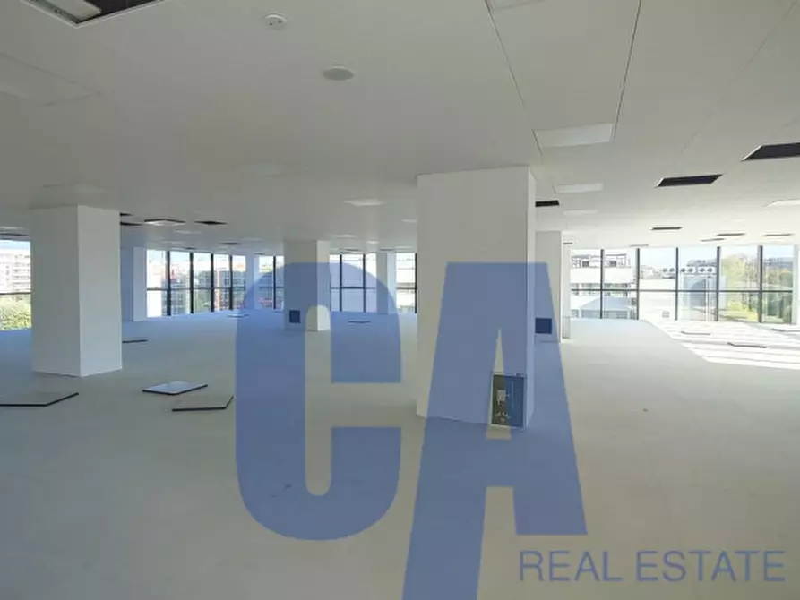 Immagine 15 di Ufficio in affitto  in VIA KULISCIOFF ANNA a Milano