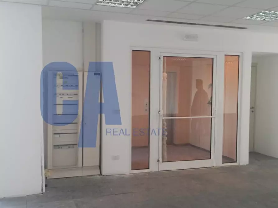 Immagine 22 di Ufficio in affitto  in VIA KULISCIOFF ANNA a Milano