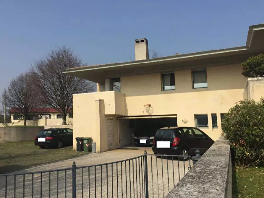 Immagine 1 di Villa in vendita  in Via Belvedere a Sernaglia Della Battaglia