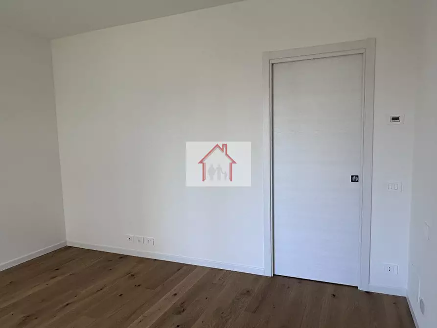 Immagine 10 di Appartamento in vendita  a Treviso