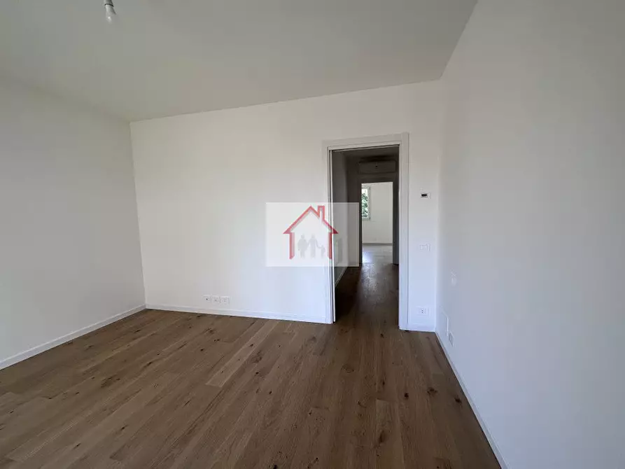 Immagine 11 di Appartamento in vendita  a Treviso