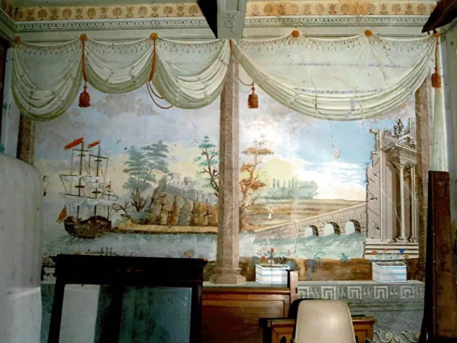 Immagine 1 di Palazzo in vendita  in LOCALITA' CAPANNOLE a Bucine