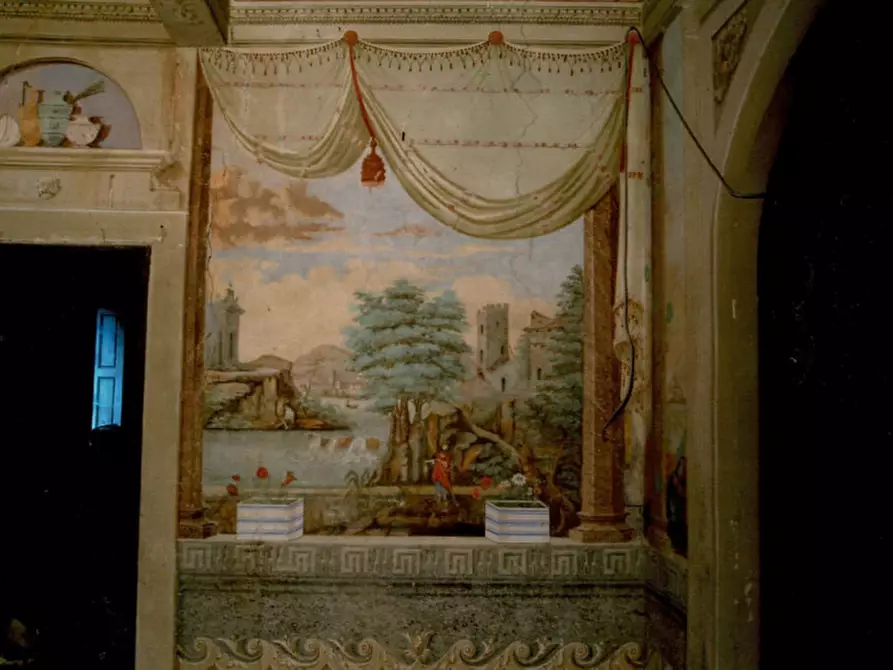 Immagine 2 di Palazzo in vendita  in LOCALITA' CAPANNOLE a Bucine