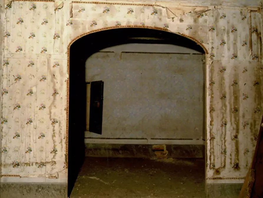 Immagine 4 di Palazzo in vendita  in LOCALITA' CAPANNOLE a Bucine