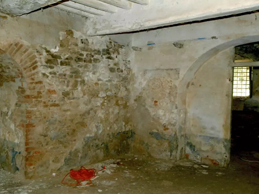 Immagine 8 di Palazzo in vendita  in LOCALITA' CAPANNOLE a Bucine