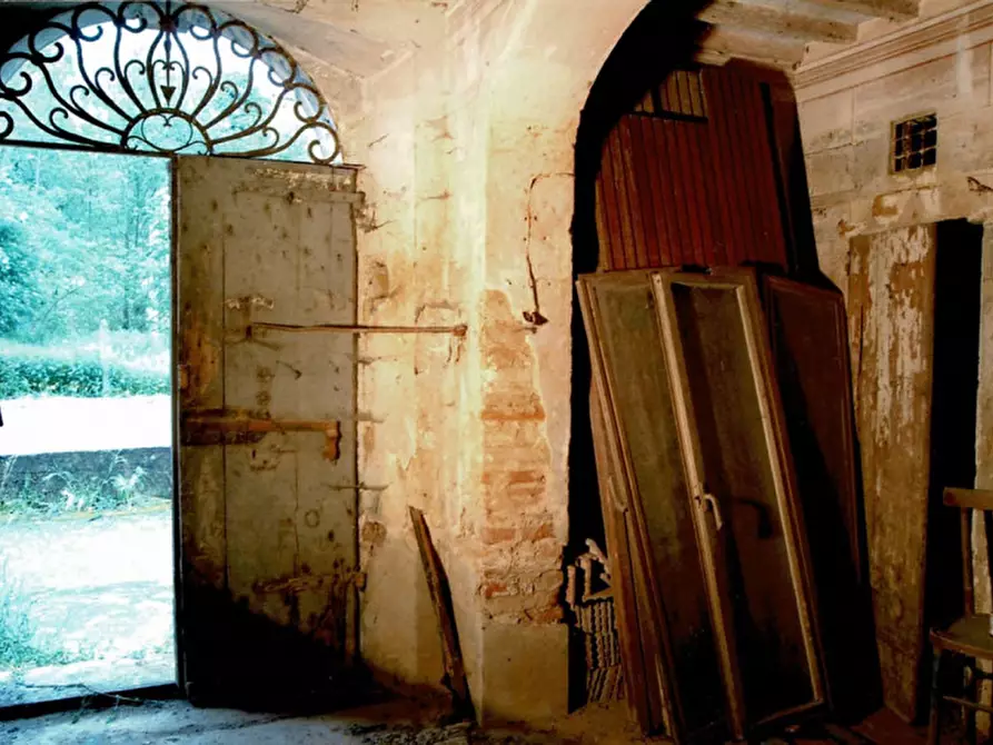 Immagine 9 di Palazzo in vendita  in LOCALITA' CAPANNOLE a Bucine