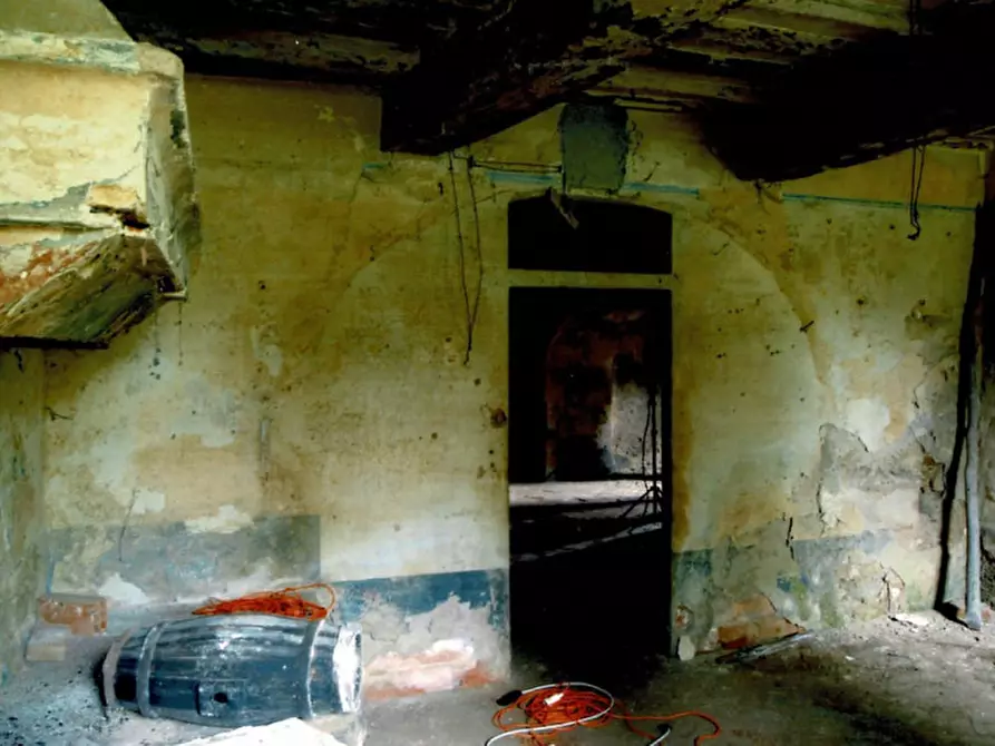 Immagine 12 di Palazzo in vendita  in LOCALITA' CAPANNOLE a Bucine