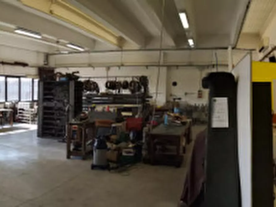 Immagine 4 di Capannone industriale in vendita  in Via Palermo a Assago