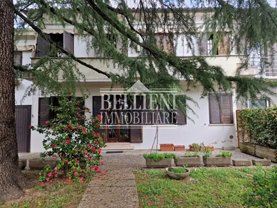 Immagine 2 di Casa bifamiliare in vendita  in via Risorgimento a Caldogno