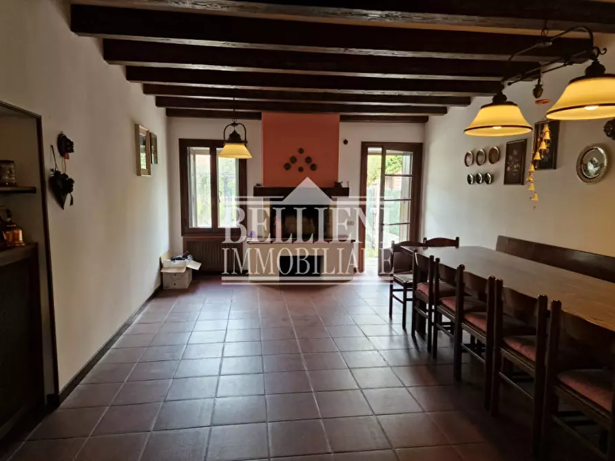 Immagine 7 di Casa bifamiliare in vendita  in via Risorgimento a Caldogno