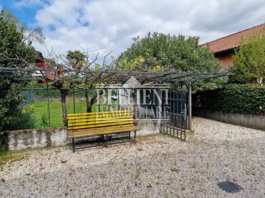 Immagine 19 di Casa bifamiliare in vendita  in via Risorgimento a Caldogno