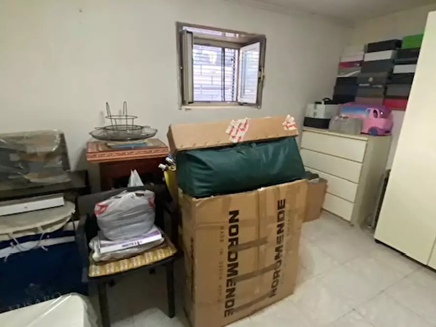 Immagine 3 di Appartamento in vendita  in via Ascanio 43 a Napoli