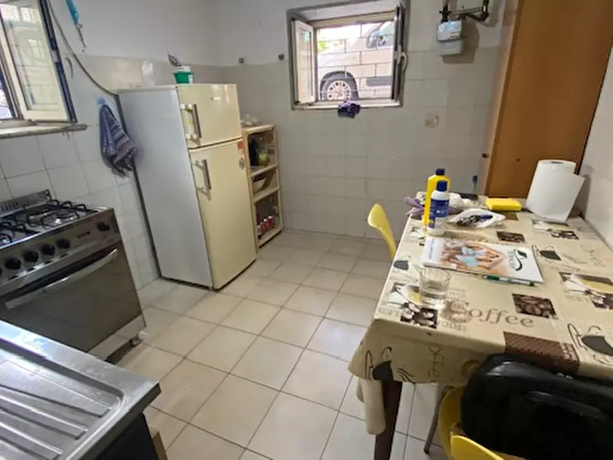 Immagine 13 di Appartamento in vendita  in via Ascanio 43 a Napoli