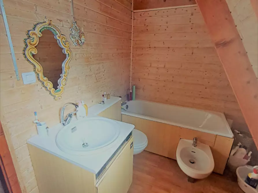 Immagine 13 di Rustico / casale in vendita  a Lisciano Niccone