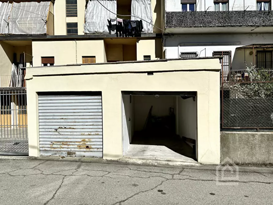 Immagine 4 di Garage in vendita  in Corso Galileo Ferraris 54 a Chivasso