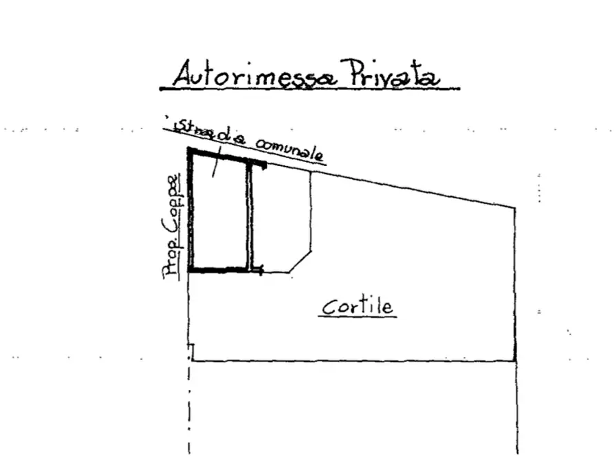 Immagine 10 di Garage in vendita  in Corso Galileo Ferraris 54 a Chivasso
