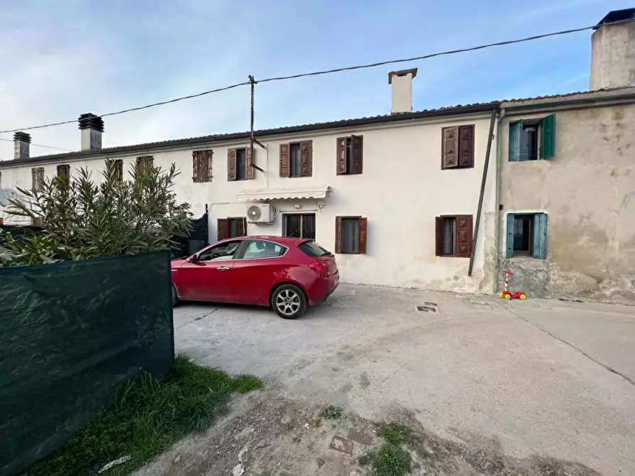 Immagine 9 di Villetta a schiera in vendita  in VIA ROVERSELLO a Roveredo Di Gua'