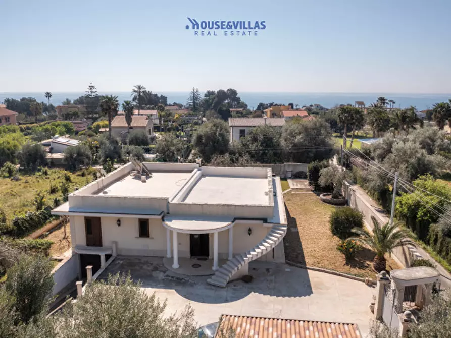 Immagine 4 di Villa in vendita  in Via falaride a Avola