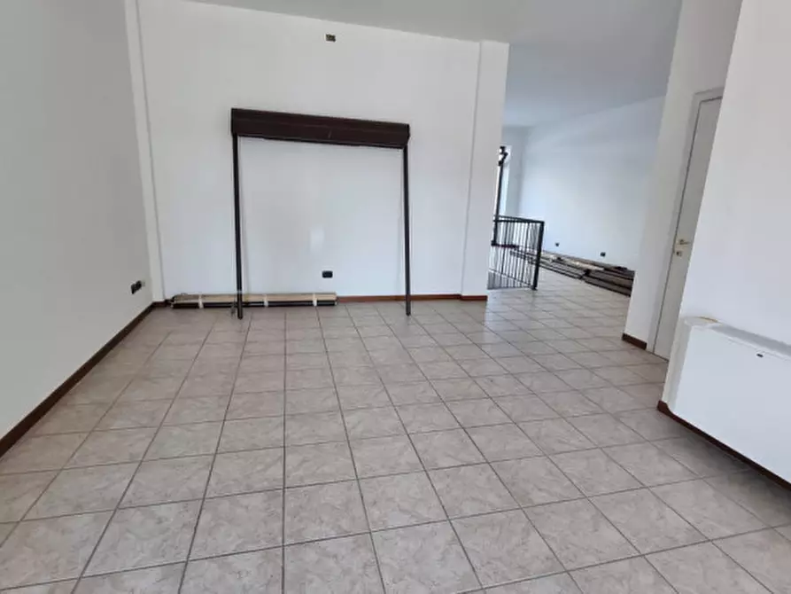 Immagine 4 di Ufficio in vendita  in via roma a Arzergrande