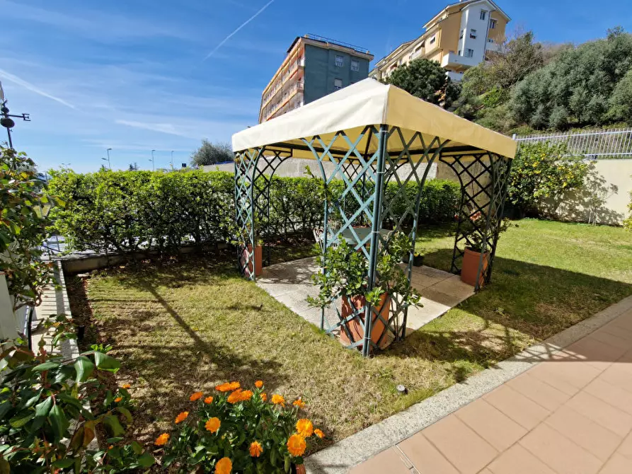 Immagine 4 di Appartamento in vendita  in via privata olivetta a Savona