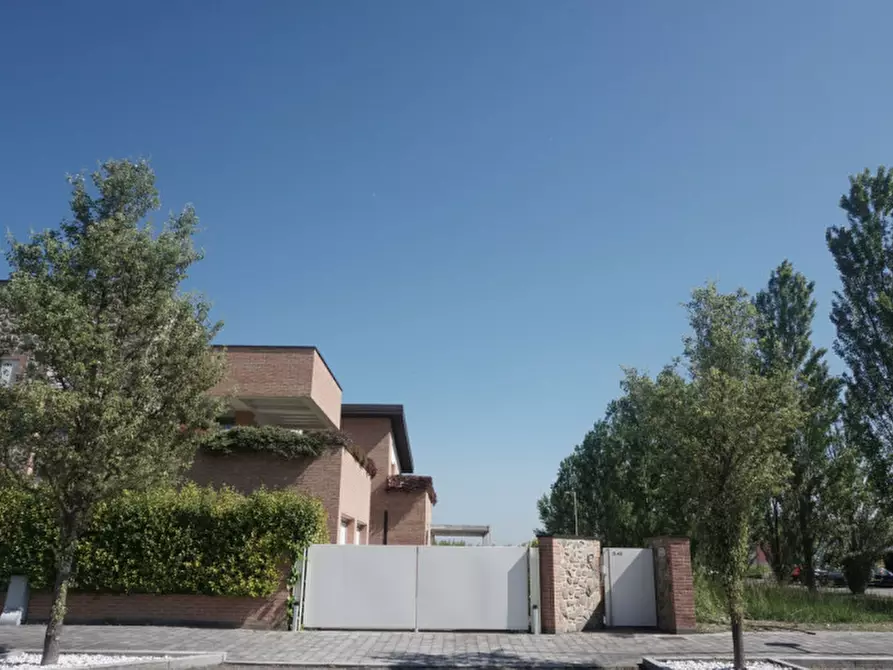 Immagine 10 di Terreno in vendita  in Via MINA a Sorbolo Mezzani