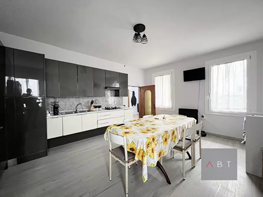 Immagine 3 di Casa indipendente in vendita  a San Giorgio In Bosco