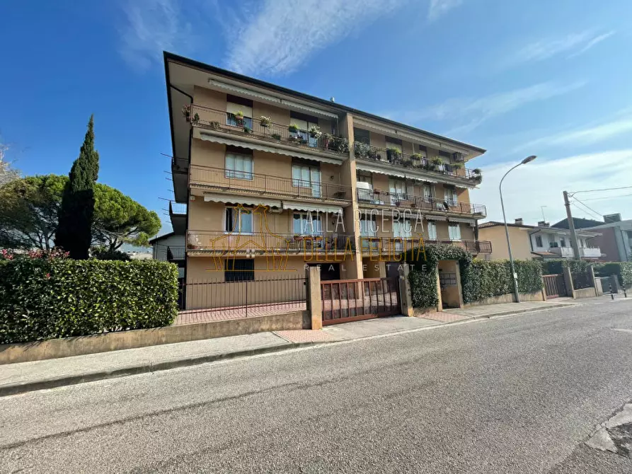Immagine 1 di Appartamento in vendita  in Via Enrico Fermi a Schio
