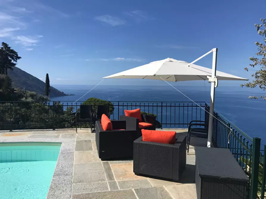 Immagine 21 di Villa in vendita  in Via Aurelia a Camogli