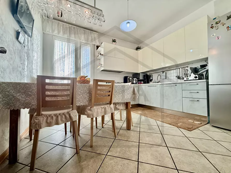 Immagine 1 di Appartamento in vendita  in Via Niccolò Tommaseo a Abano Terme