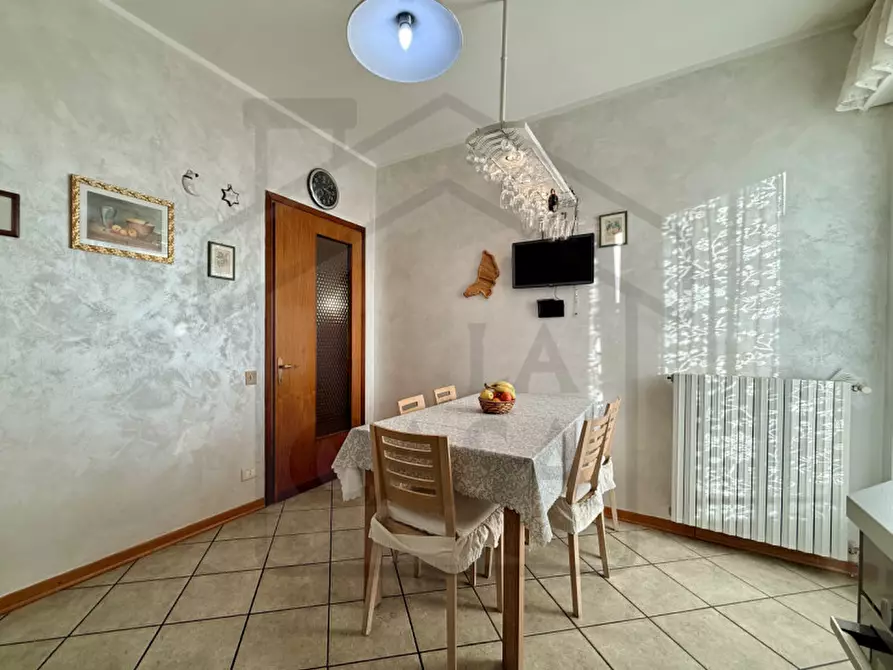 Immagine 6 di Appartamento in vendita  in Via Niccolò Tommaseo a Abano Terme