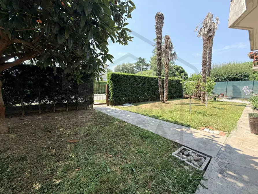 Immagine 29 di Appartamento in vendita  in Via Niccolò Tommaseo a Abano Terme
