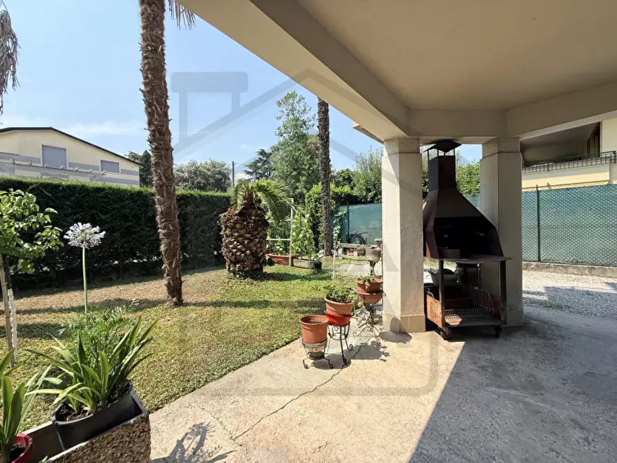 Immagine 30 di Appartamento in vendita  in Via Niccolò Tommaseo a Abano Terme