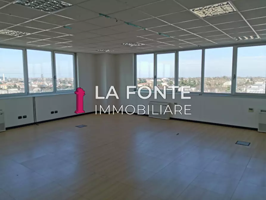 Immagine 4 di Ufficio in vendita  a Padova