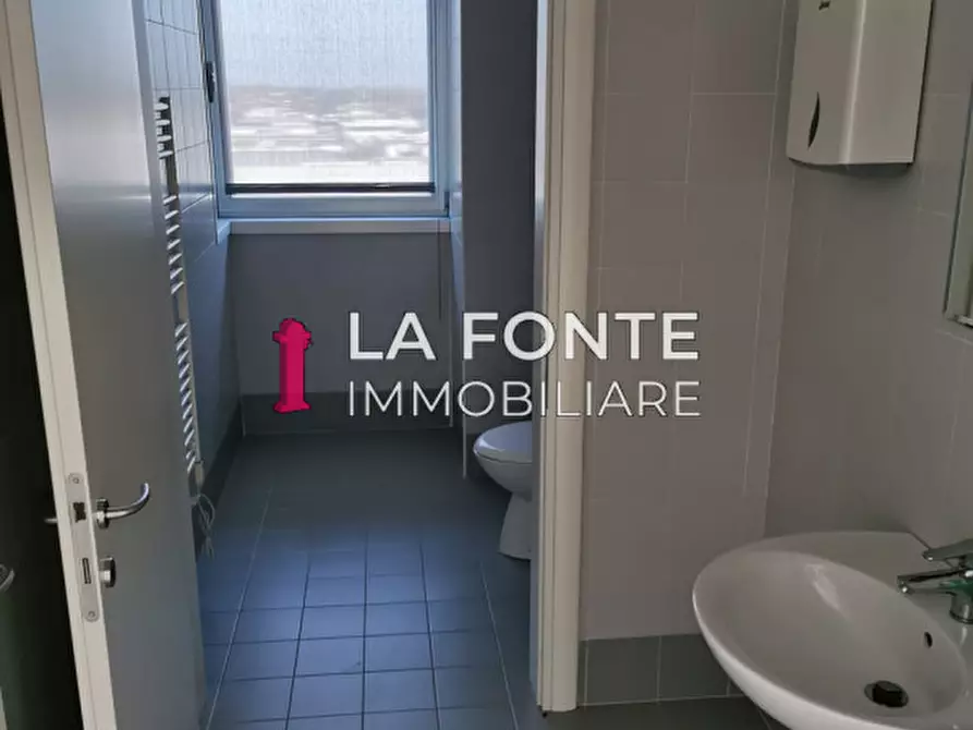 Immagine 5 di Ufficio in vendita  a Padova