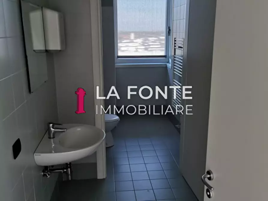 Immagine 6 di Ufficio in vendita  a Padova