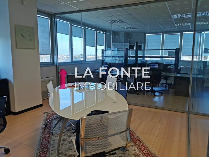 Immagine 10 di Ufficio in vendita  a Padova