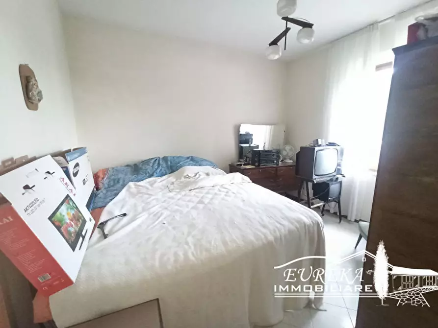 Immagine 9 di Casa indipendente in vendita  in Via Roma a Castiglione Del Lago