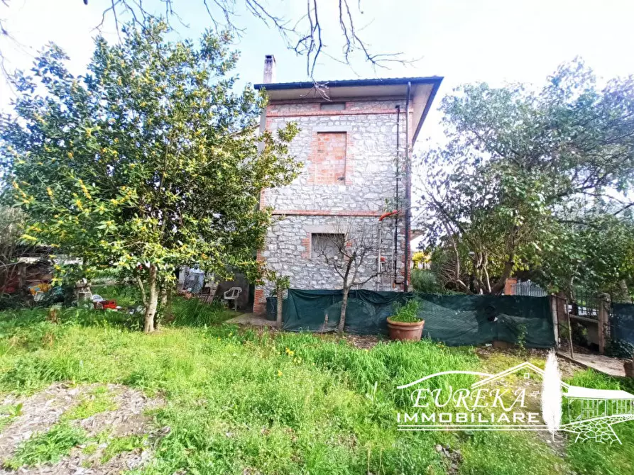 Immagine 24 di Casa indipendente in vendita  in Via Roma a Castiglione Del Lago