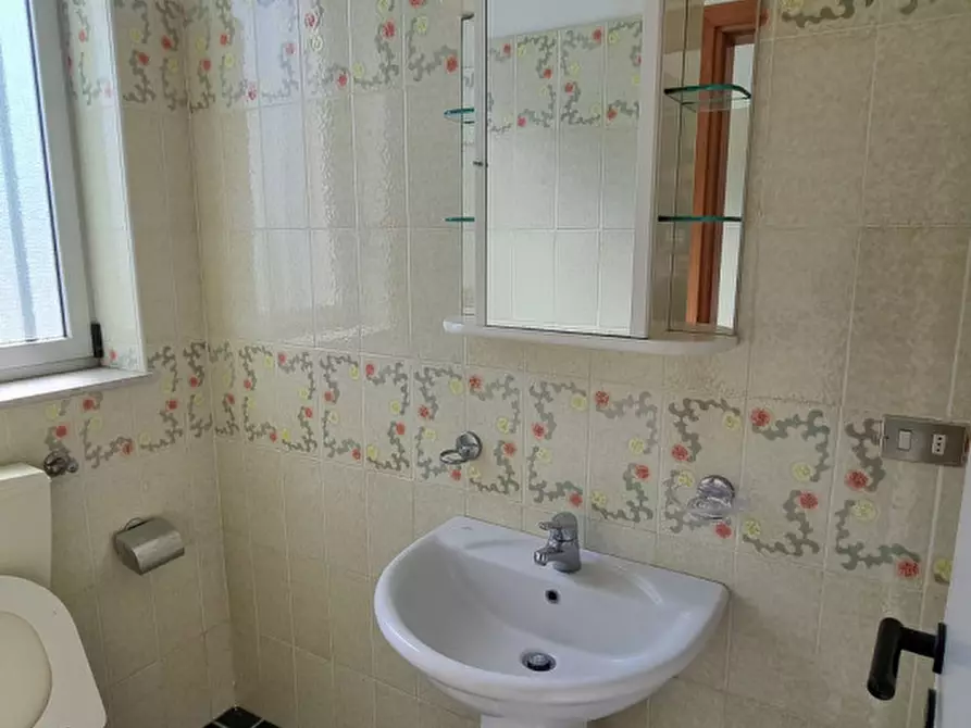 Immagine 10 di Ufficio in affitto  in via j. f. kennedy a Milazzo